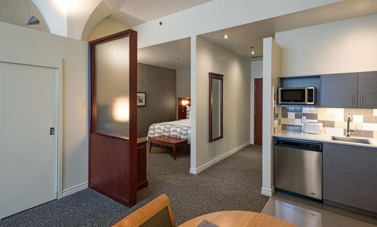 Loft Suite with One Queen Bed