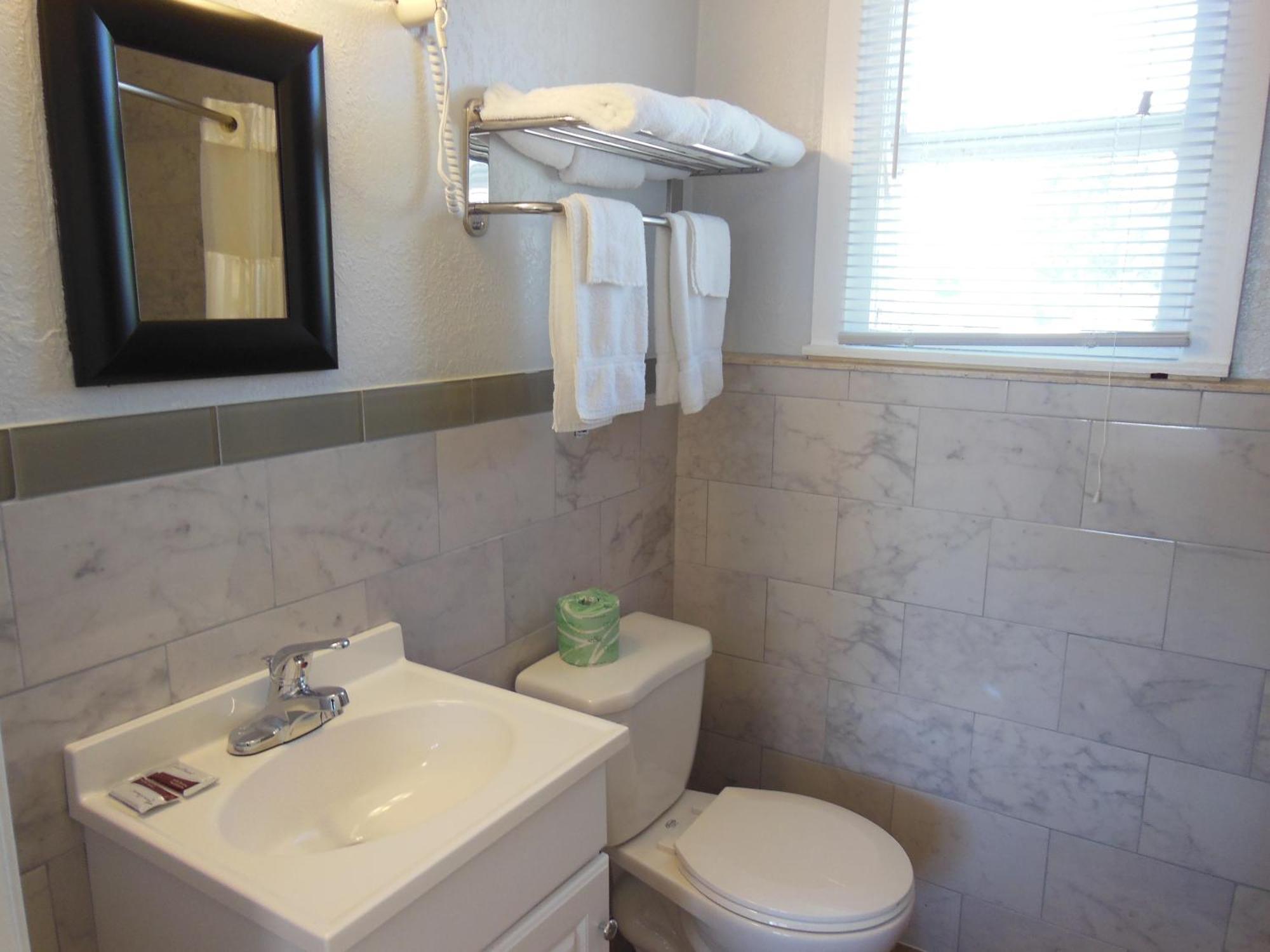 Queen Room - Disability Access