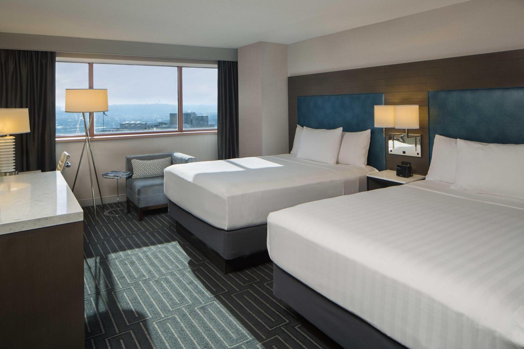 Deluxe Queen Room with Two Queen Beds