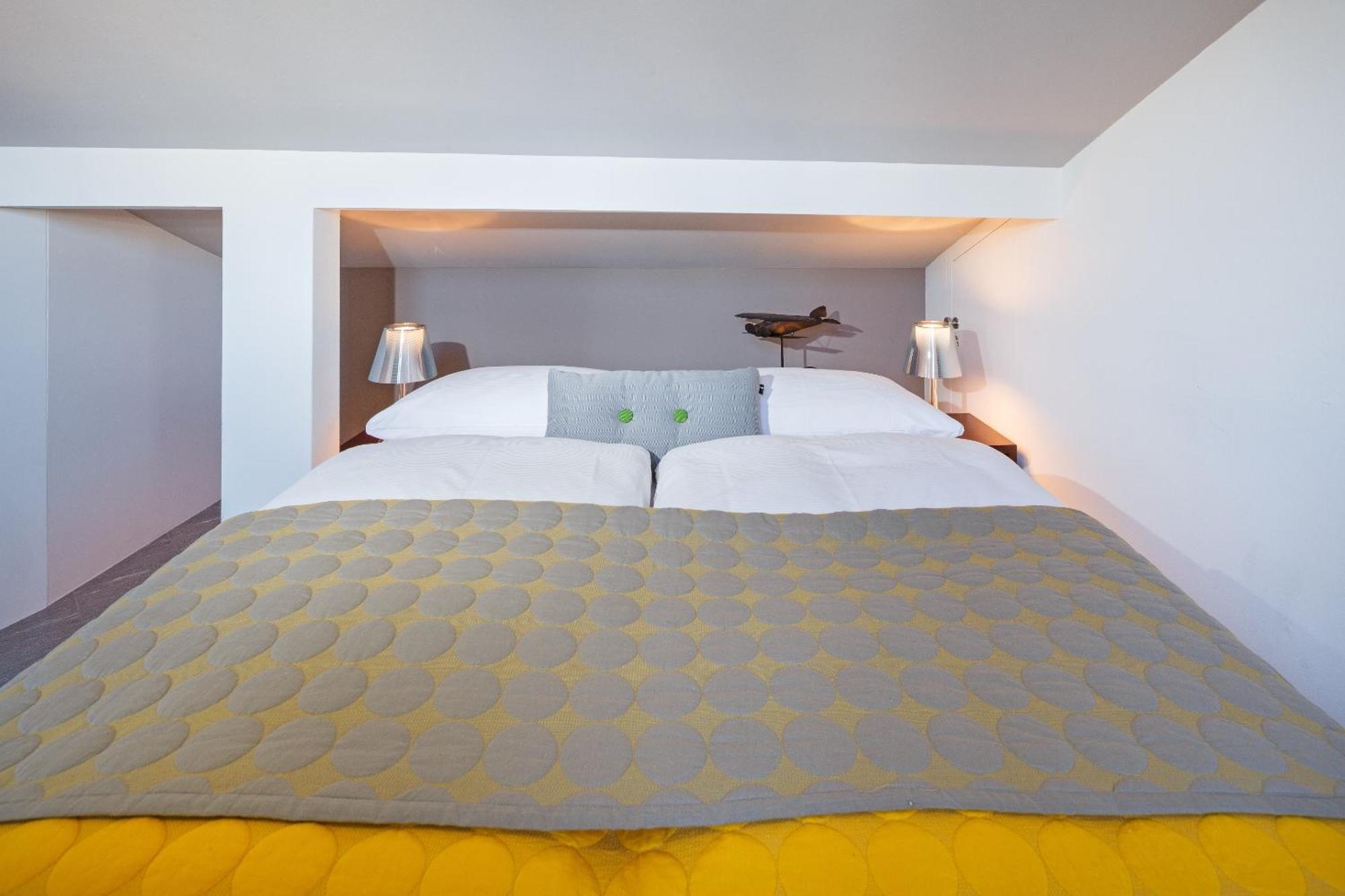Two-Bedroom Penthouse Apartment Terrace,1216801438:JPEG