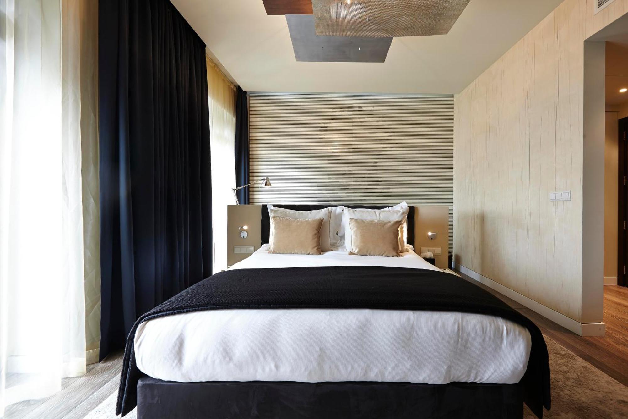 Executive Double Room,700175083:JPEG