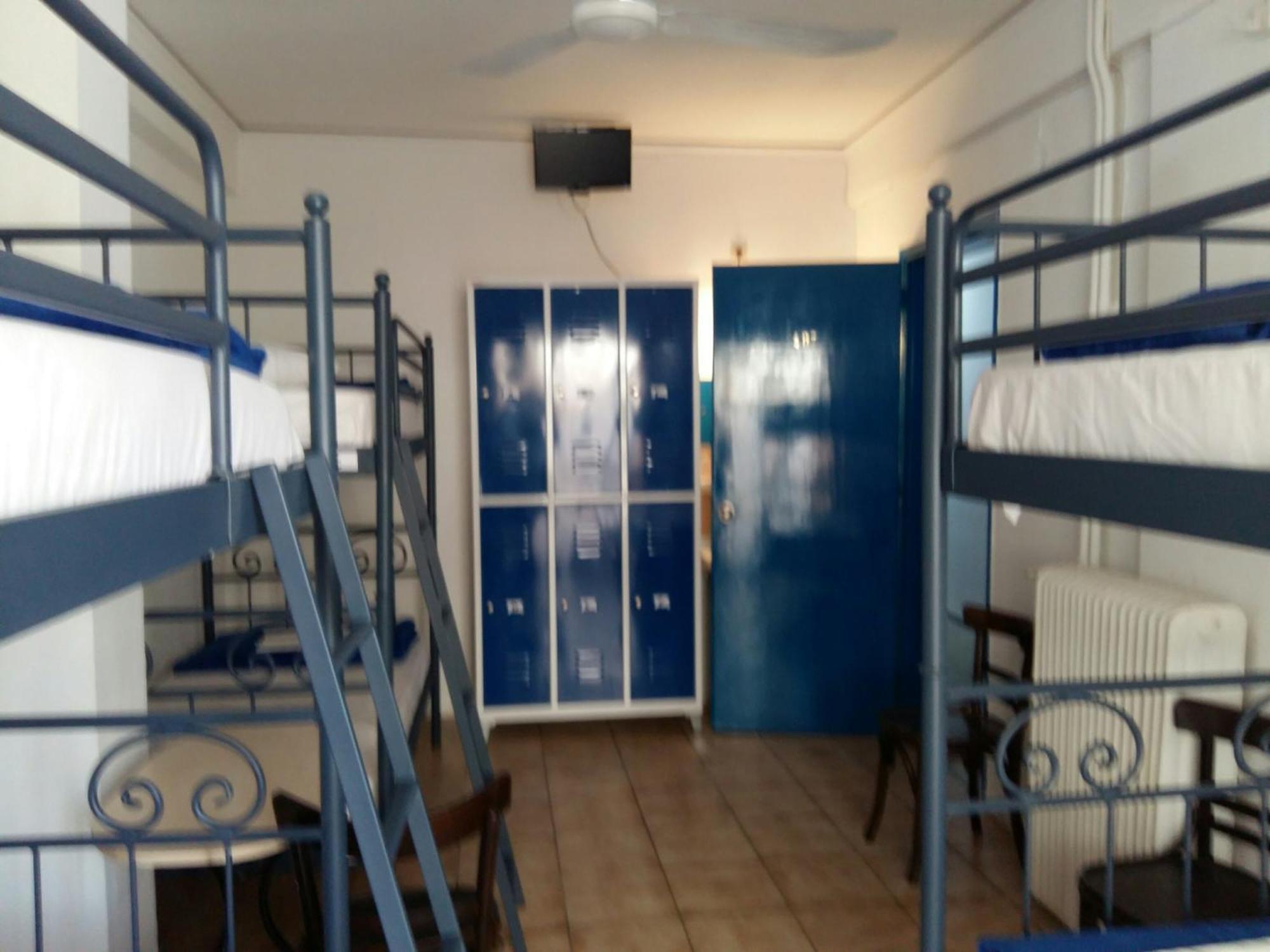 Bed in 6-Bed Mixed Dormitory Room