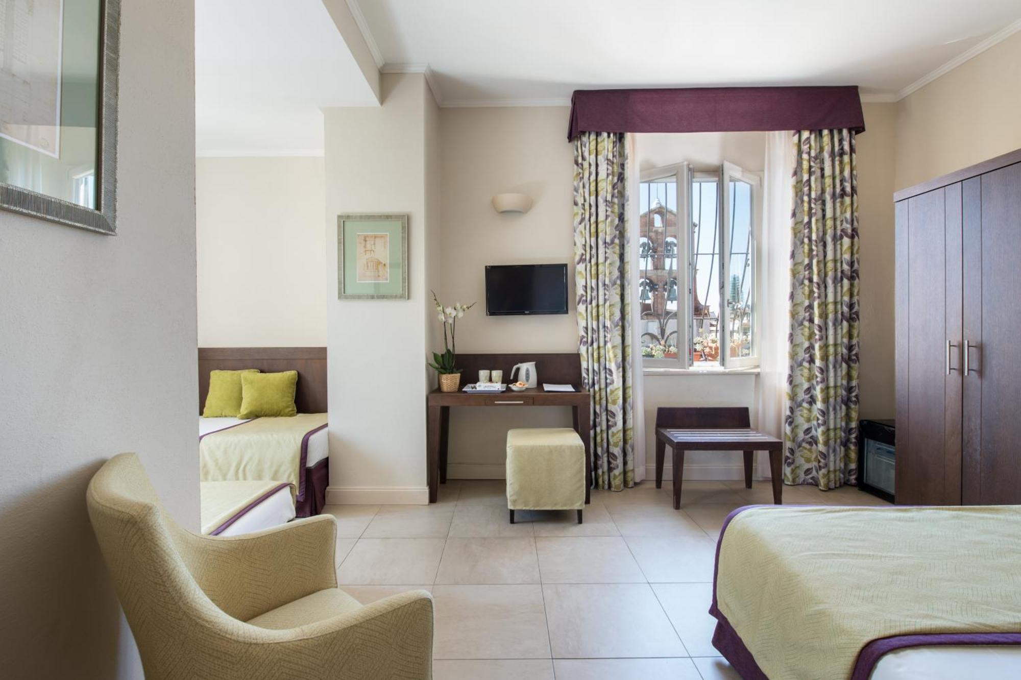 Deluxe Double or Twin Room City View Staircase Only