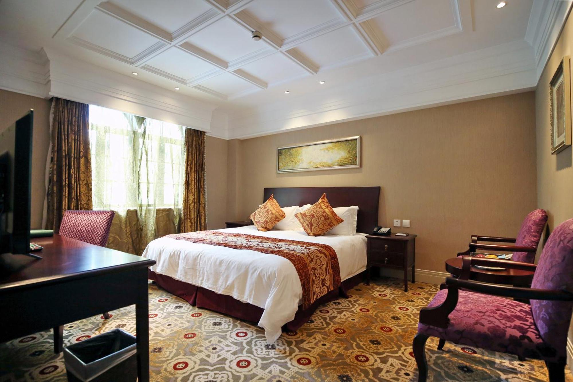 Superior Double or Twin Room(Genius)(Include One Breakfast)