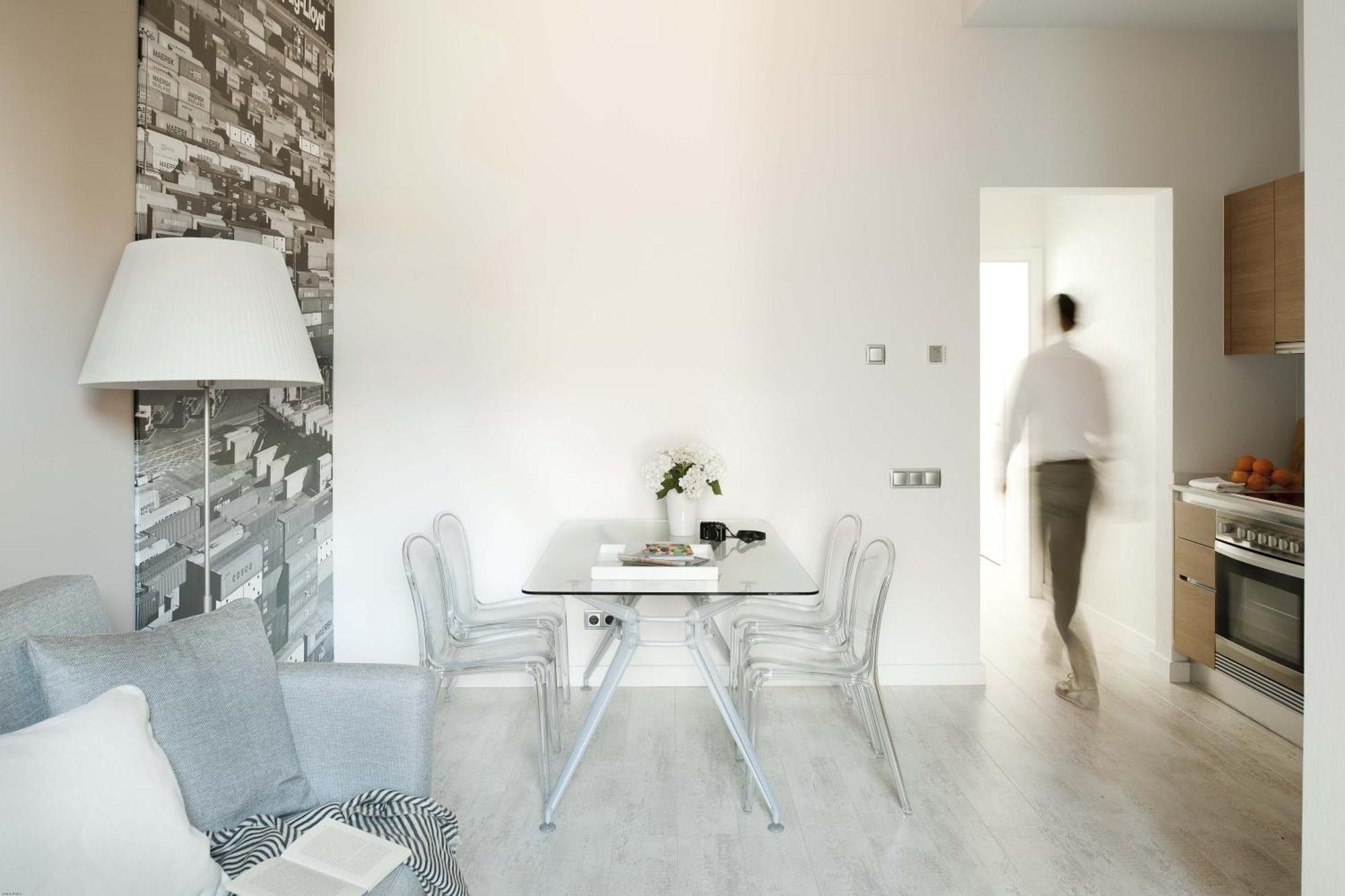 One-Bedroom Apartment with Balcony