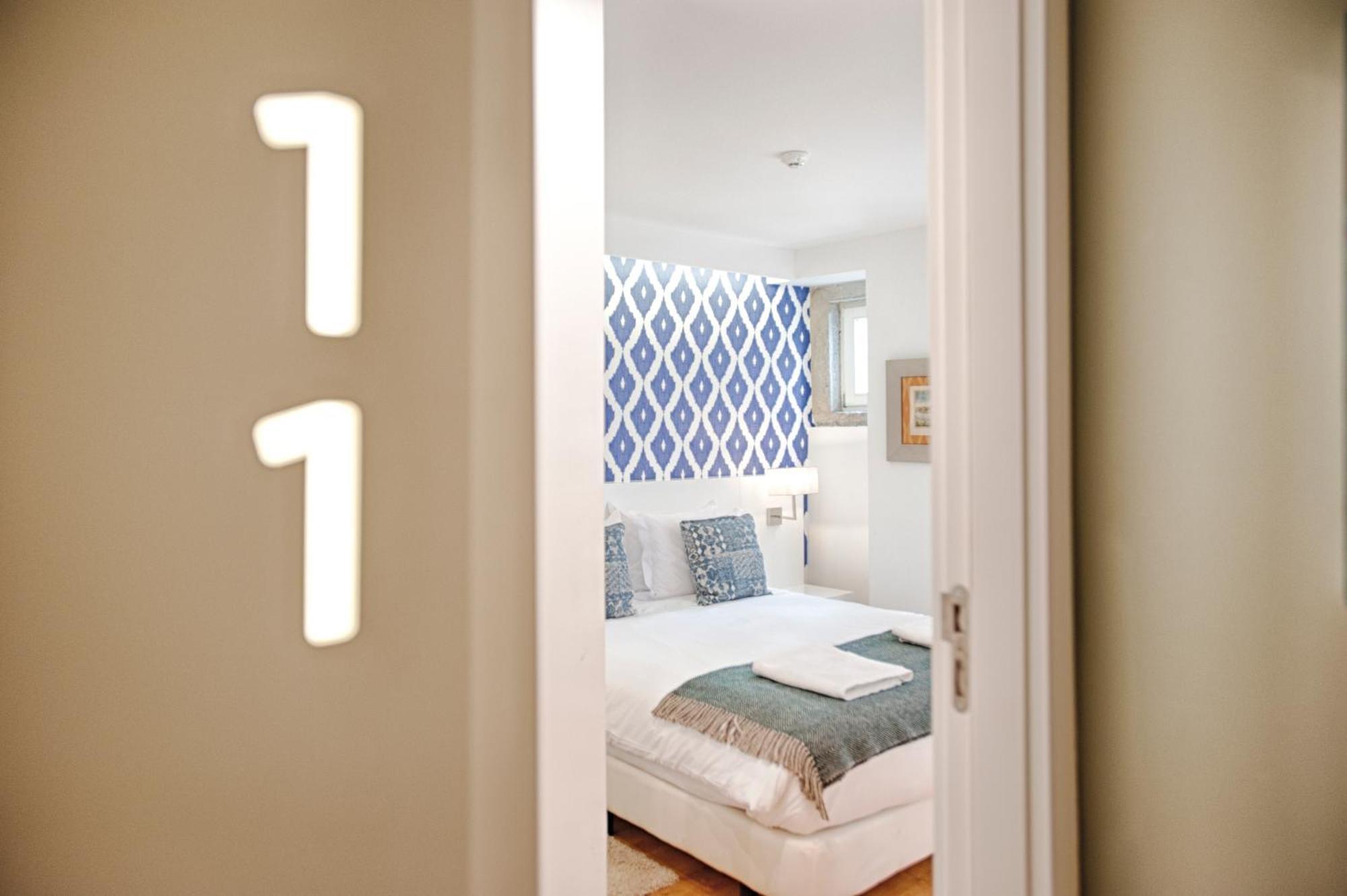 Double or Twin Room with Street View