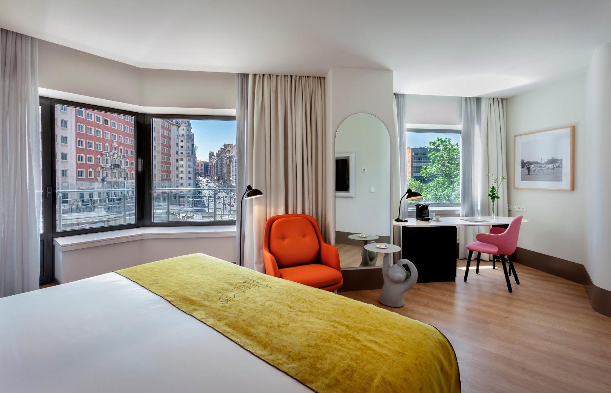 Premium Room with City Views (2 Adults + 1 Child)