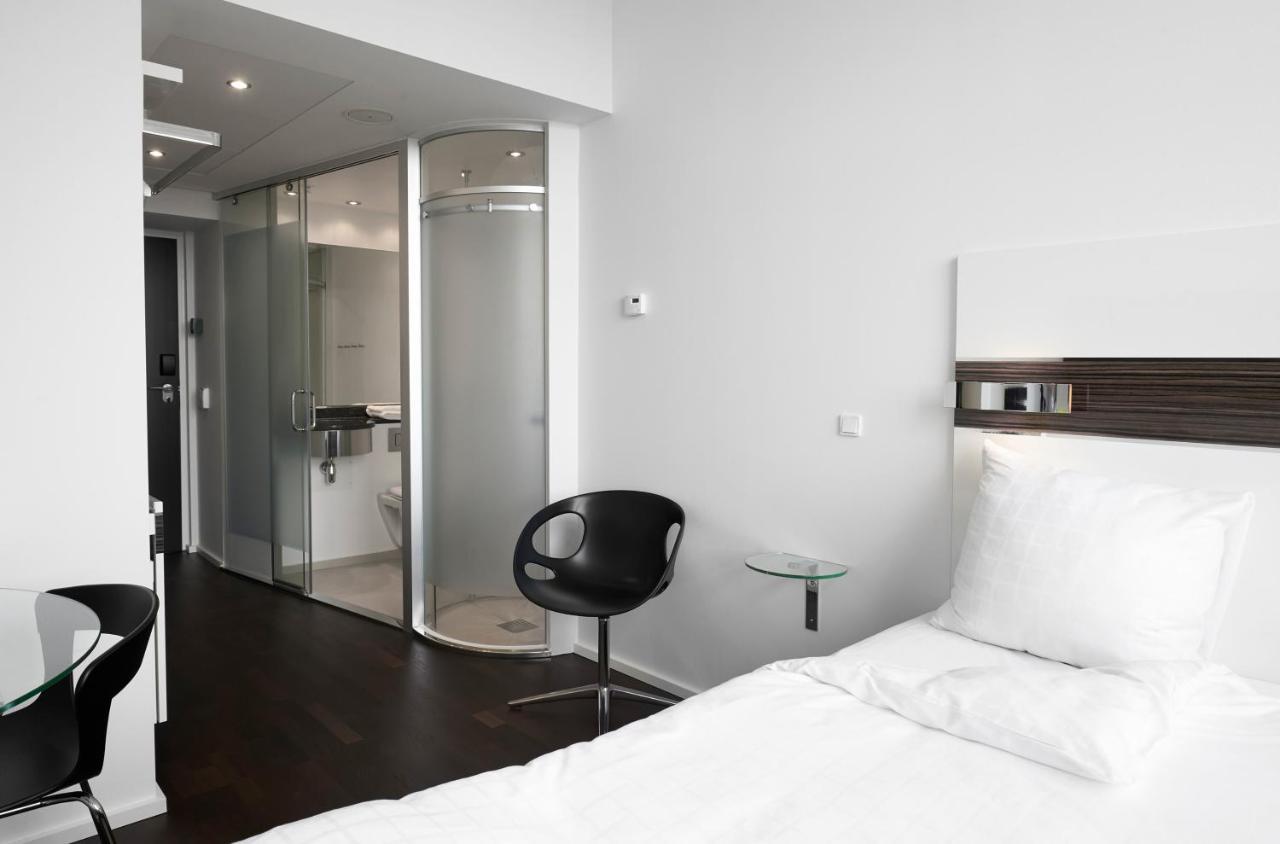 Heaven Room with Partial Harbor View