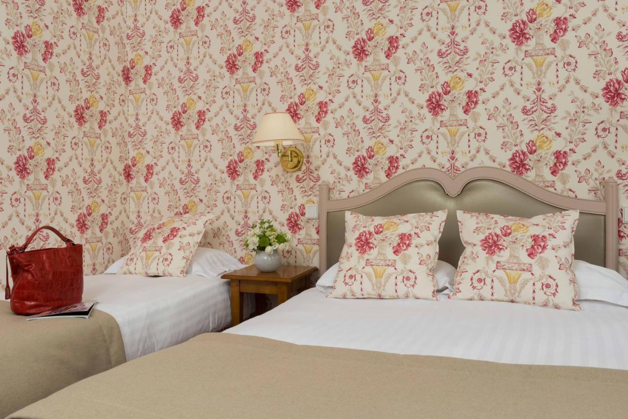 Superior Deluxe Double Room,1215035683:JPEG