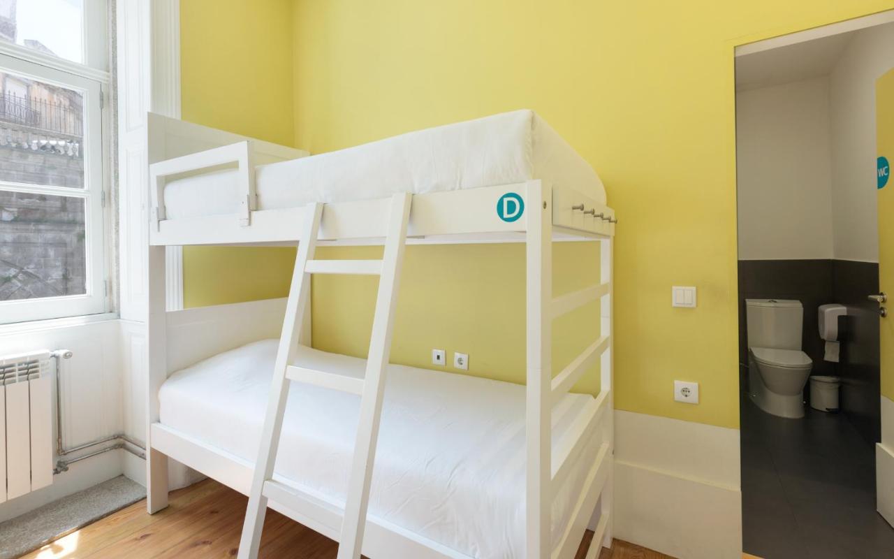 Bed 4-Bed Female Dormitory Room