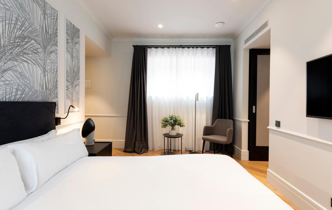 Deluxe Room,737807875:JPEG