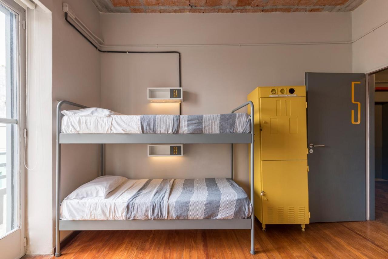 Bed in 8-Bed Mixed Dormitory Room