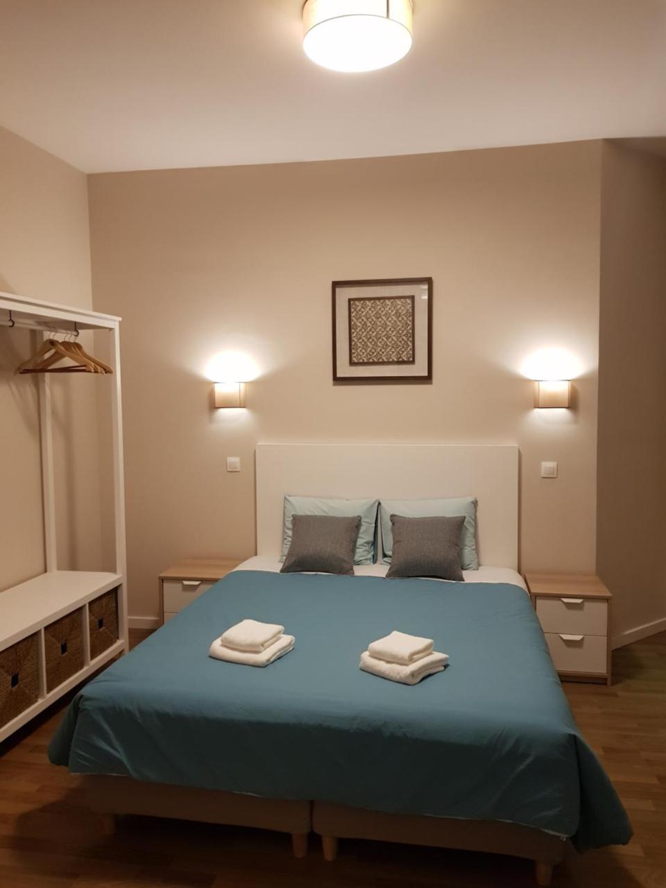 Deluxe Double Room Extra Bed,759052762:JPEG