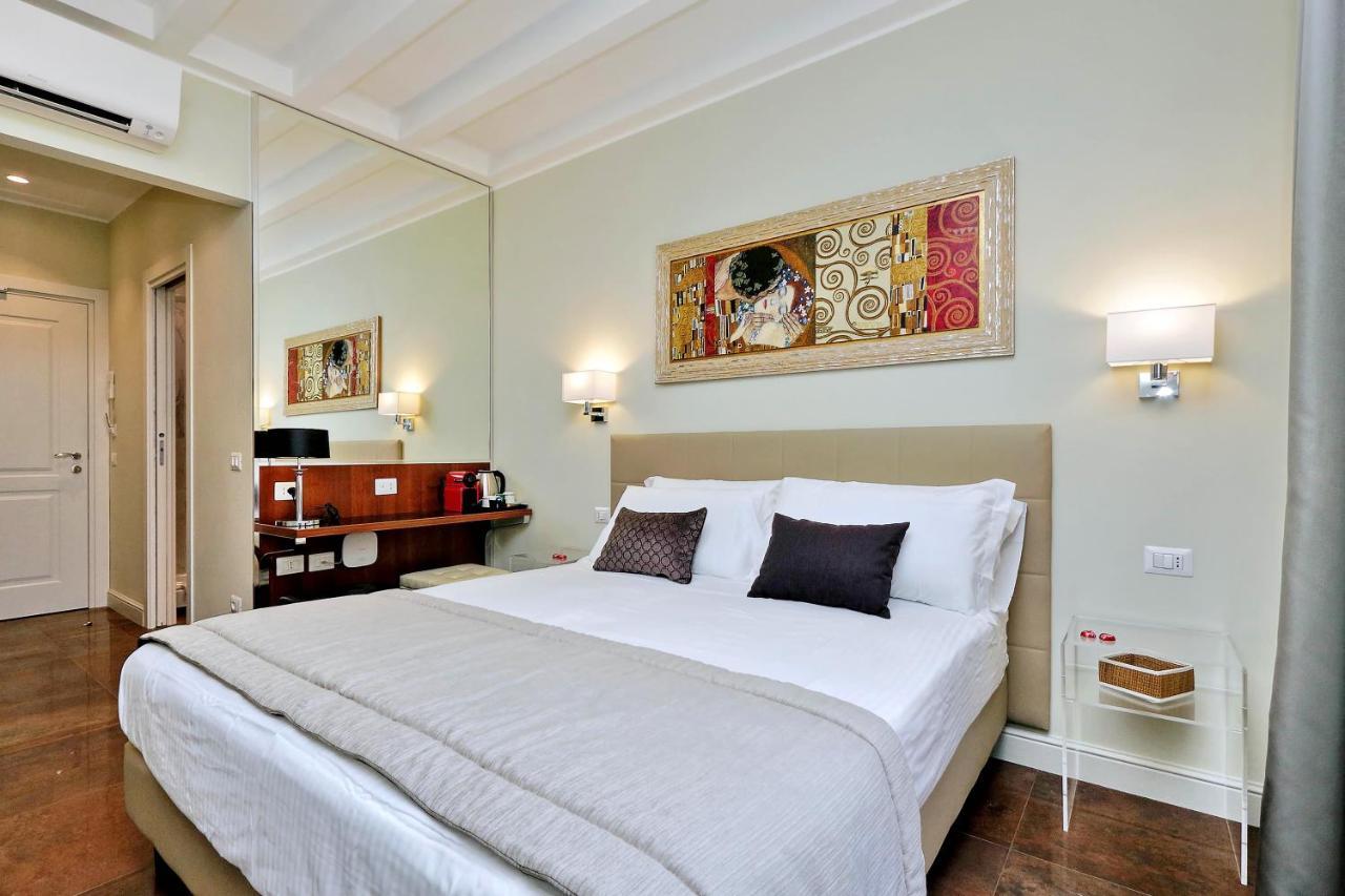 Deluxe Double or Twin Room City View