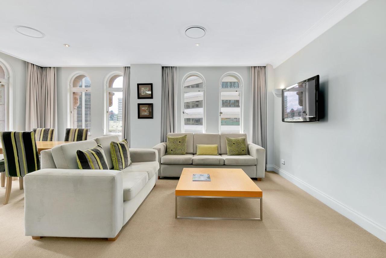 Two-Bedroom Apartment with 2 Queen Beds