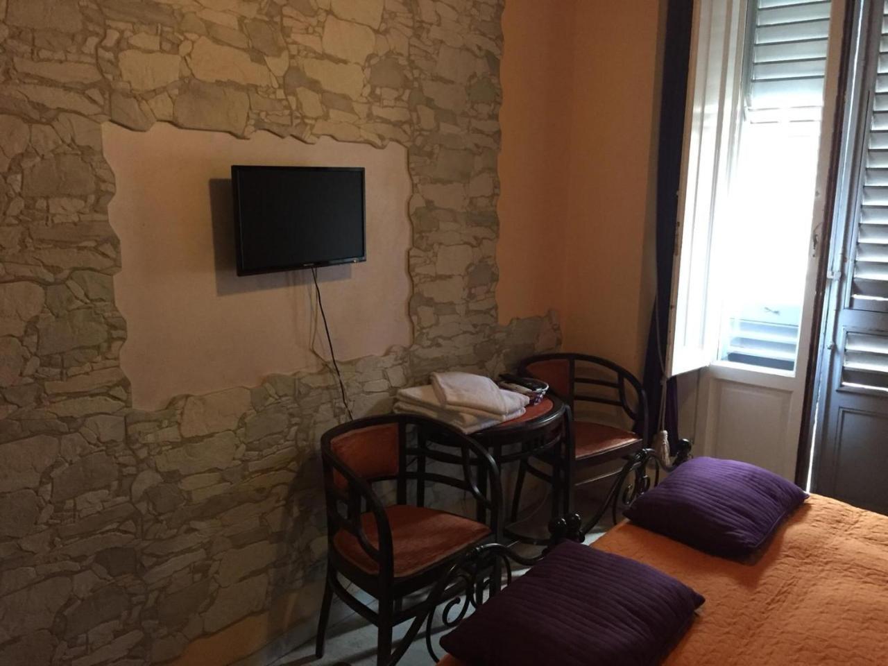 Double or Twin Room with Private External Bathroom