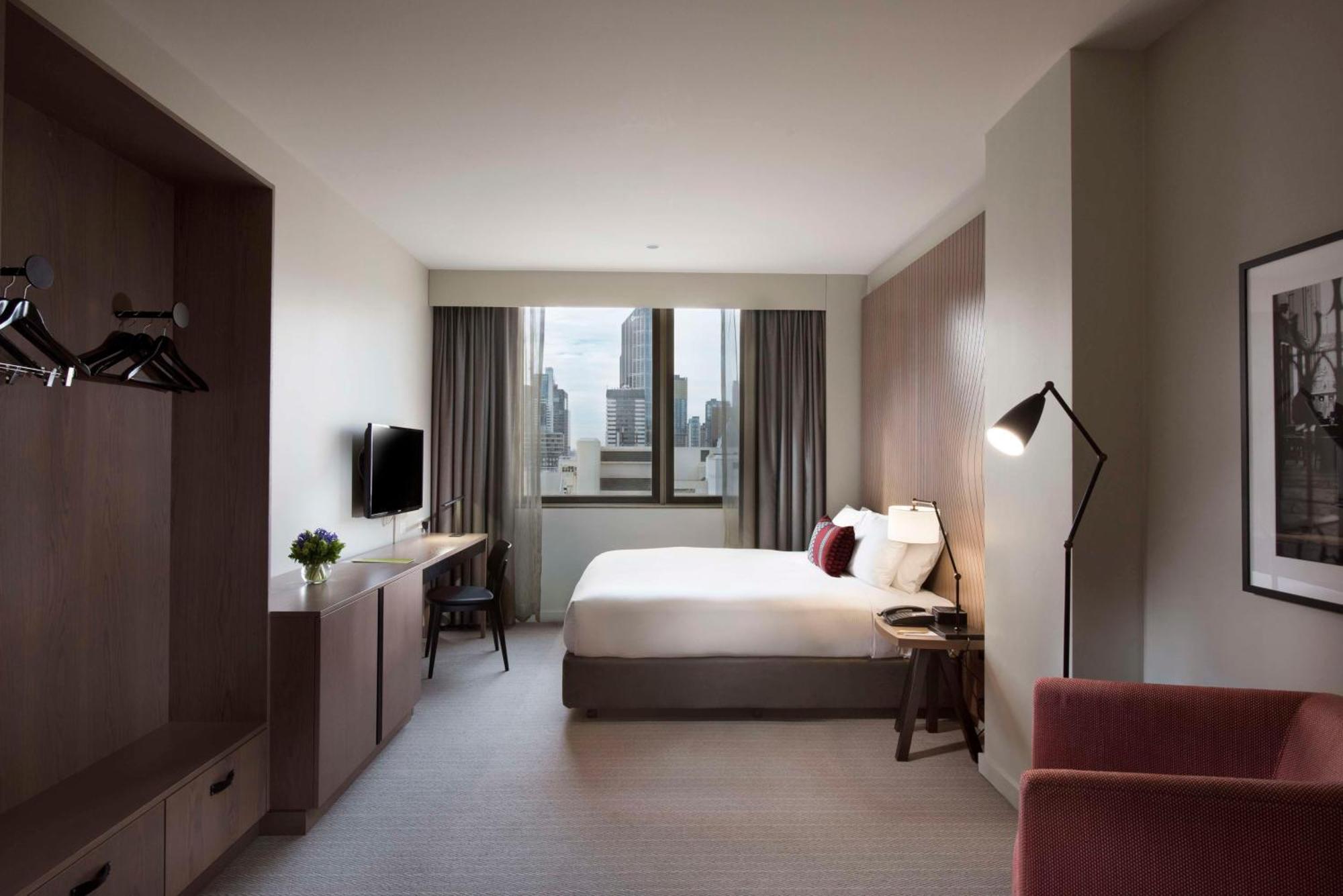 King Guest Room with City View