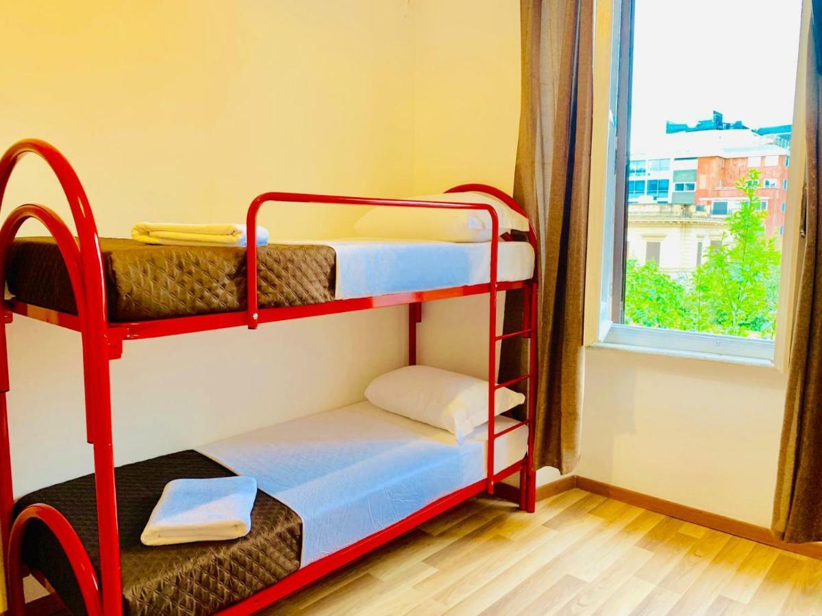 Bed 4-Bed Female Dormitory Room,788991759:JPEG