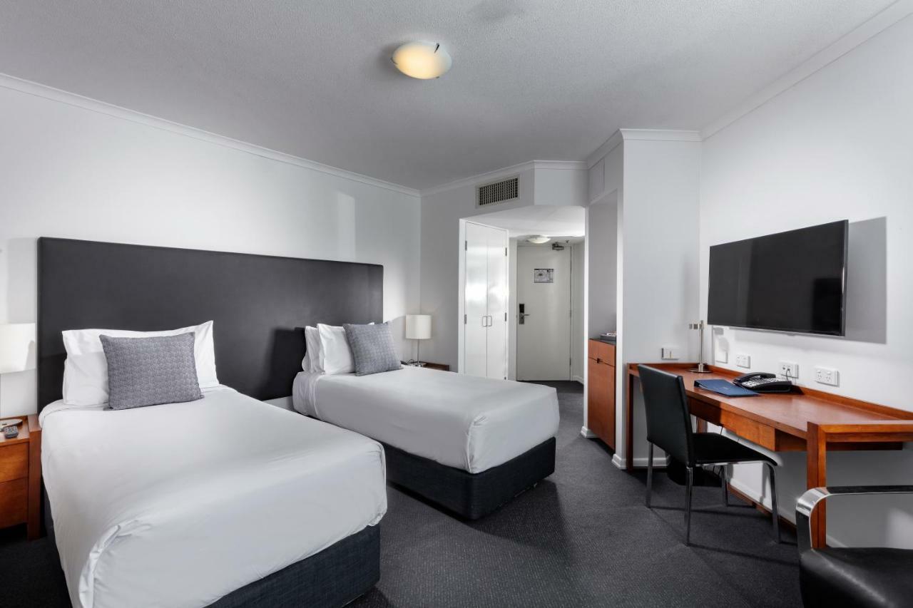 Studio Hotel Room