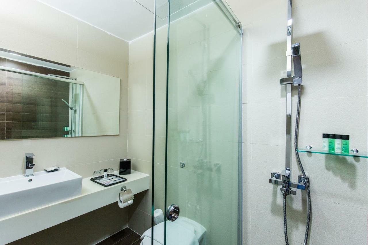 Discovery Package - Deluxe Room with other benefits