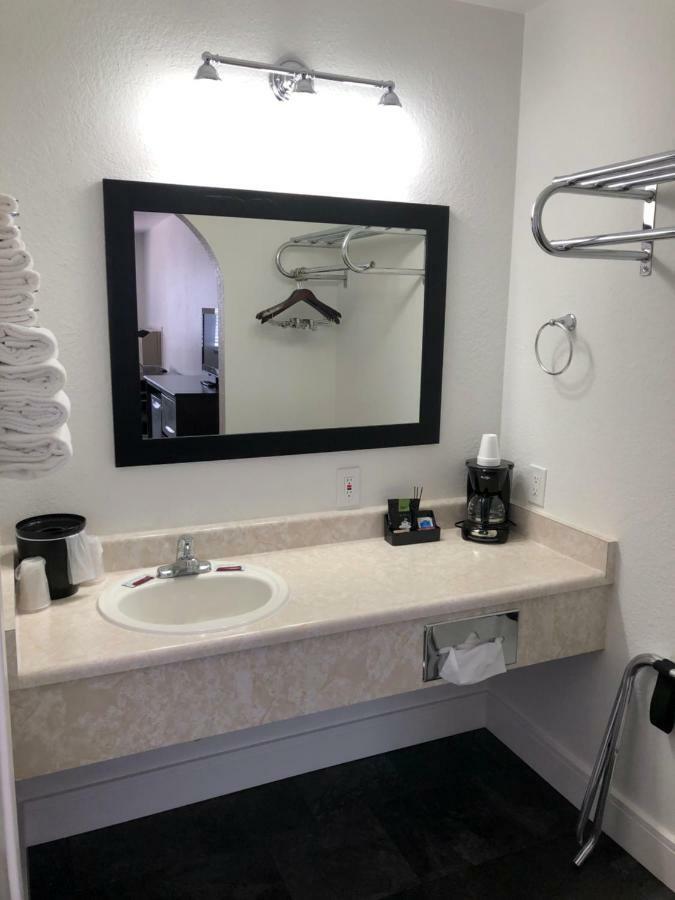 Deluxe Queen Room with Two Queen Beds