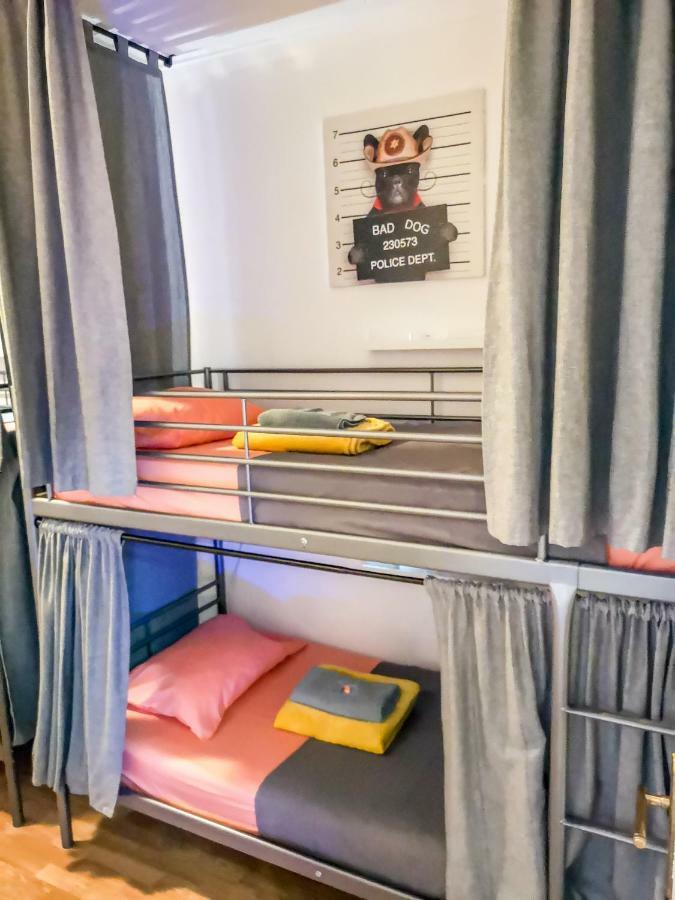 Bed 6-Bed Mixed Dormitory Room
