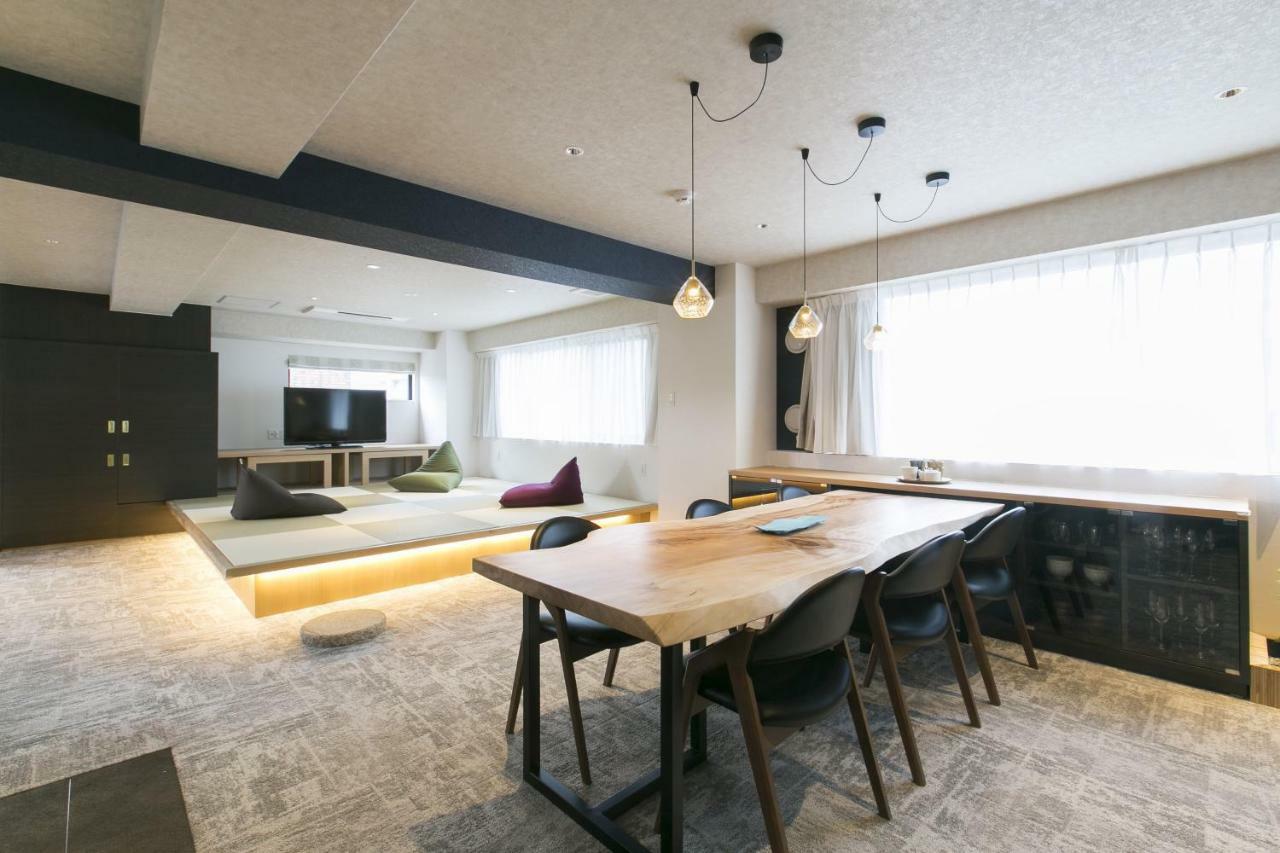 Premier Suite (Up to 5 Adults) - Non-Smoking