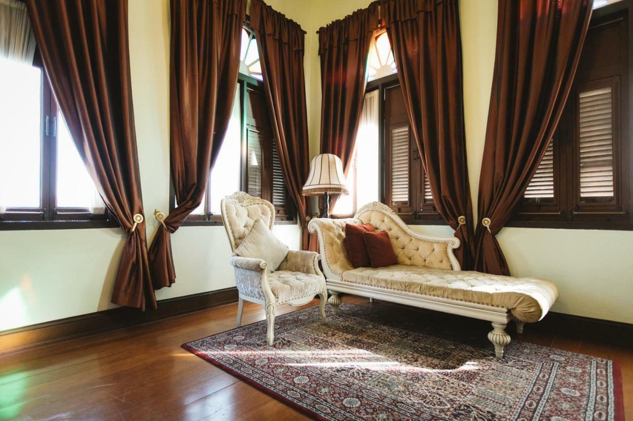 Luxury Suite