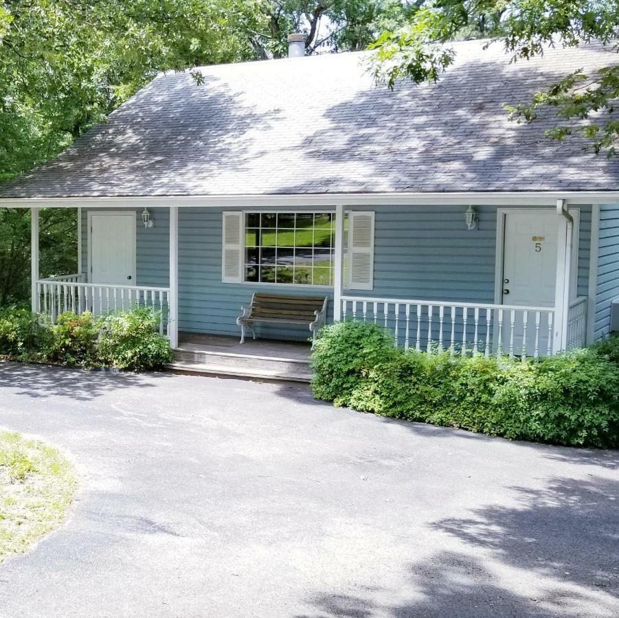 Abelia Cottage