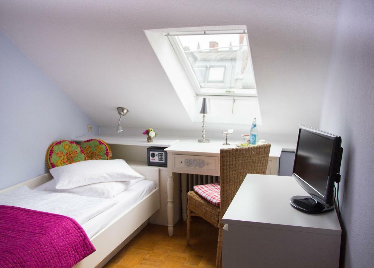 Basic Single Room