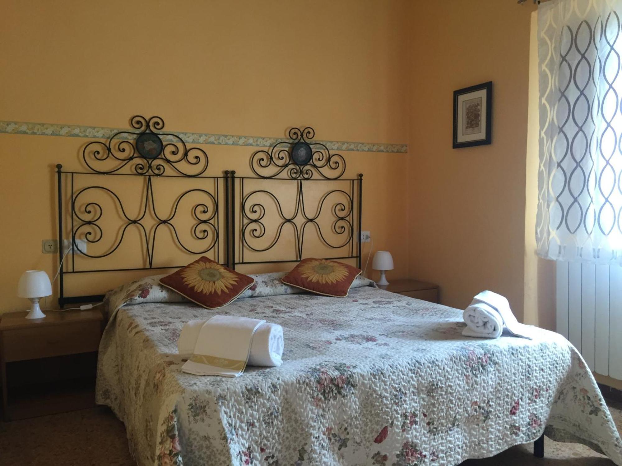 Double Room Private Bathroom
