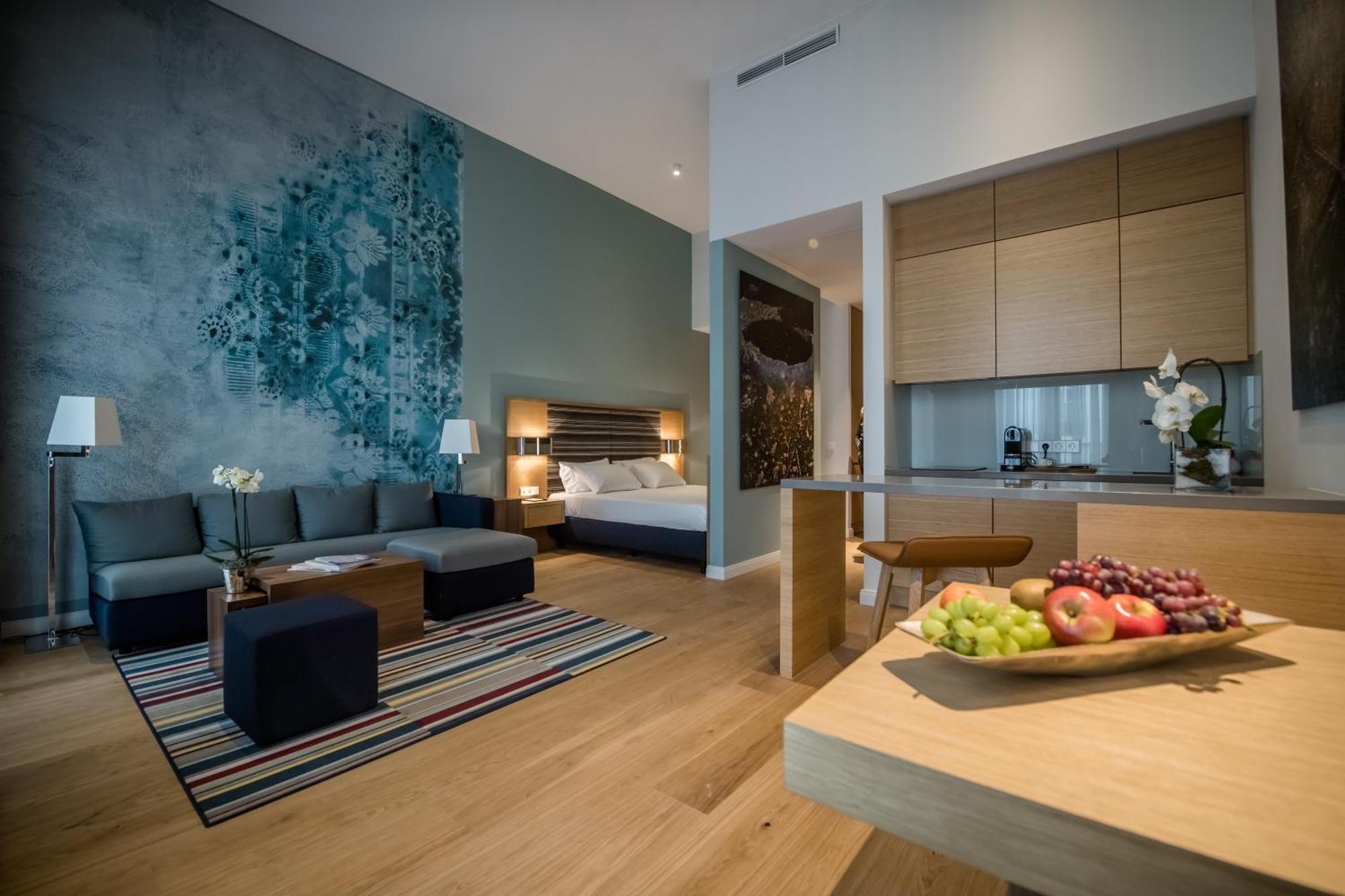 Business Suite