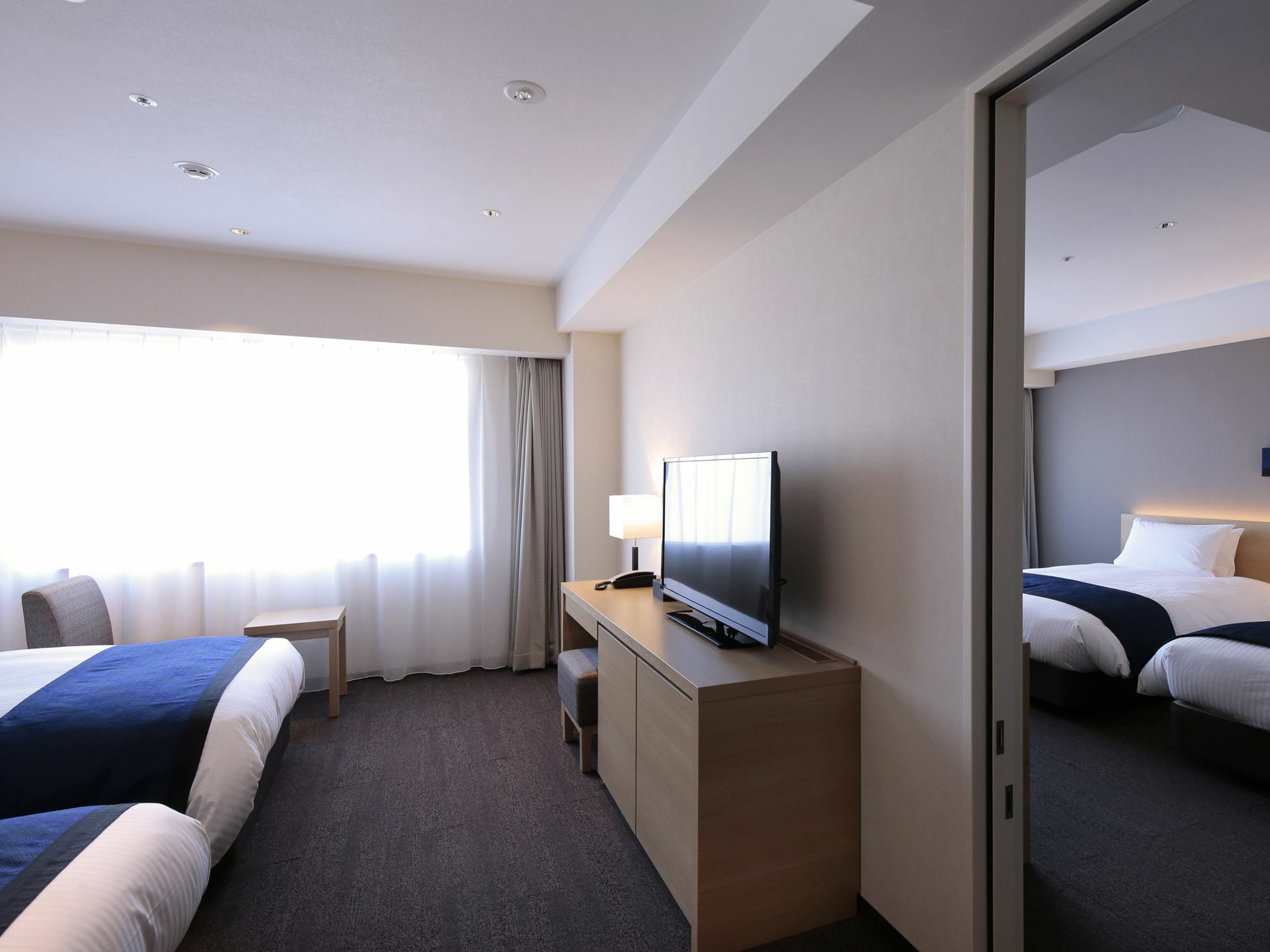 Connecting Superior Twin Room with Free access to Lounge - Non-Smoking