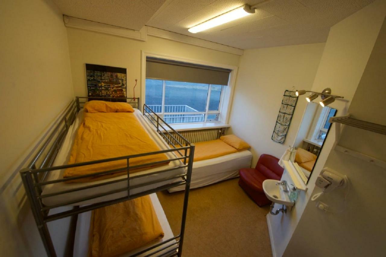 Economy Triple Room with Shared Bathroom