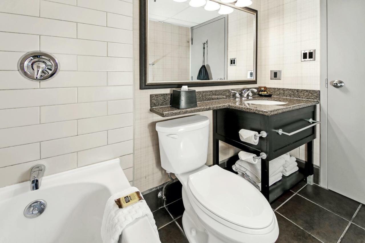 King Suite with Spa Bath