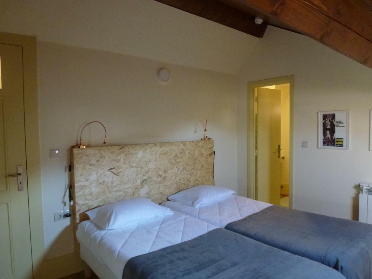Double Room with Shared Toilet