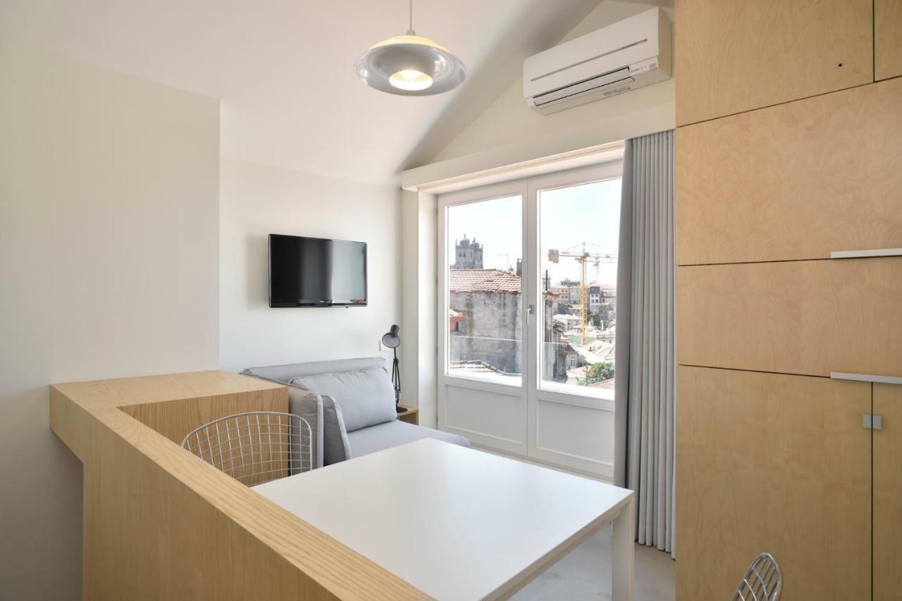 Family Room City View