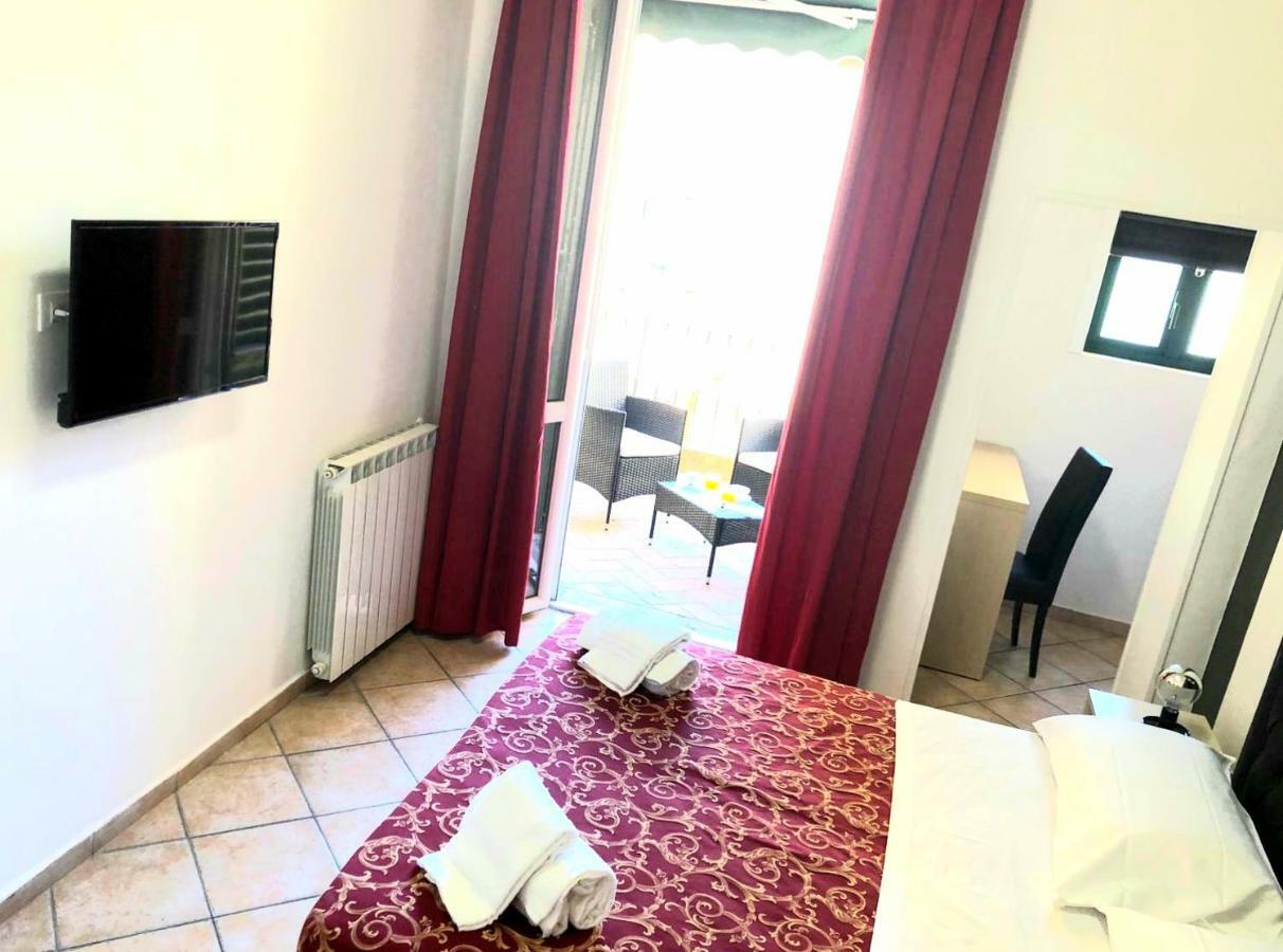 Double Room Private Bathroom