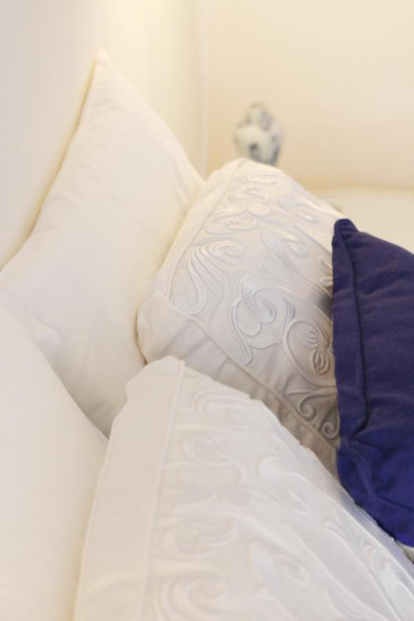 Standard Double Room with Shared Bathroom