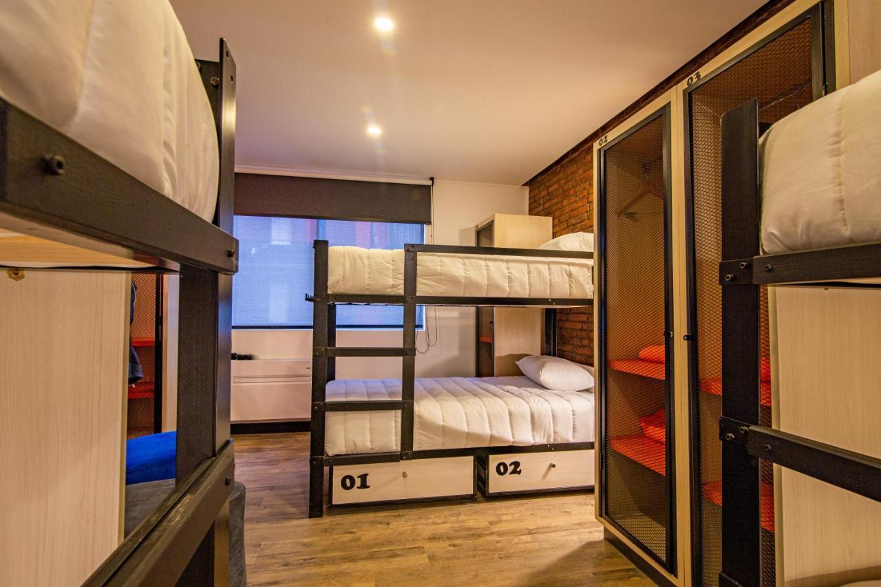 Single Bed 6-Bed Dormitory Room