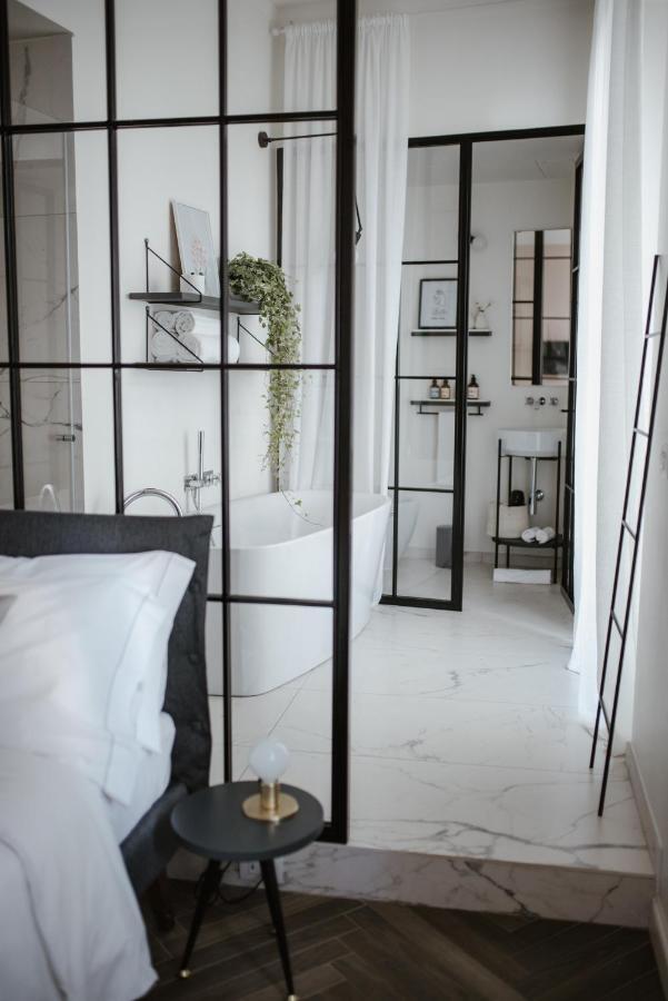 Deluxe Double Room with Bath