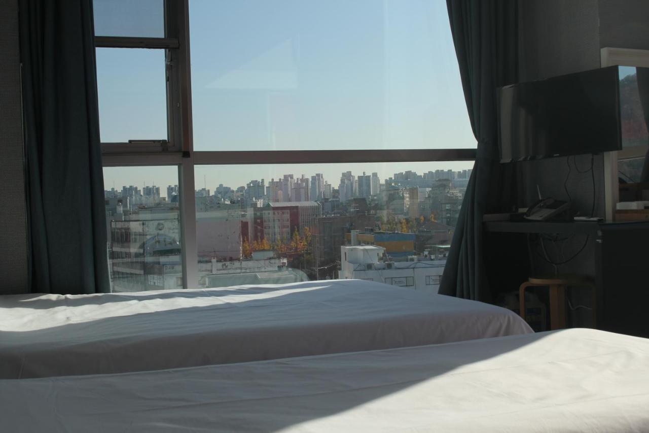 Deluxe Family Suite