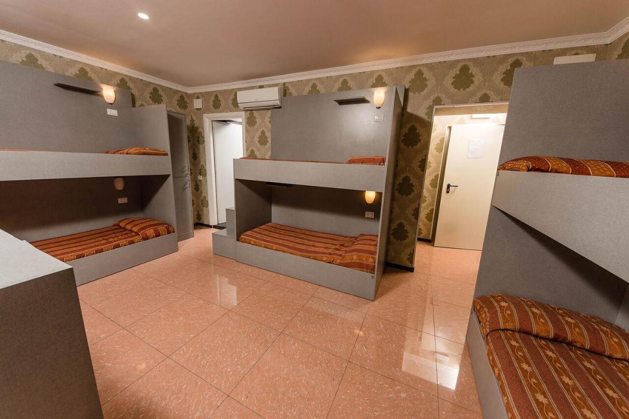 Bed in 6-Bed Dormitory Room