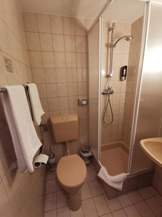 Classic Single Room