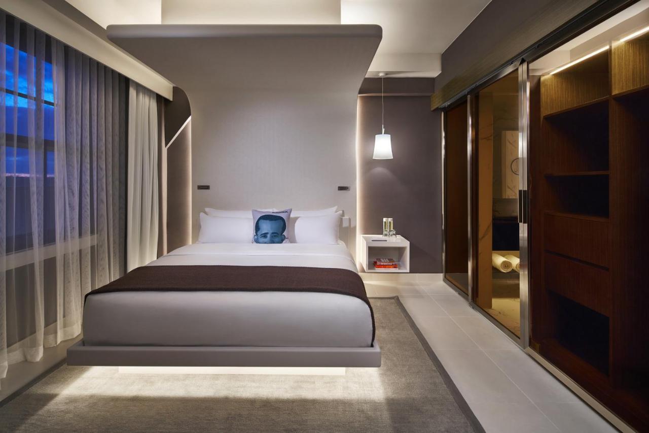 Superior King Suite