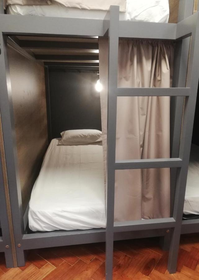 Bed 8-Bed Dormitory Room