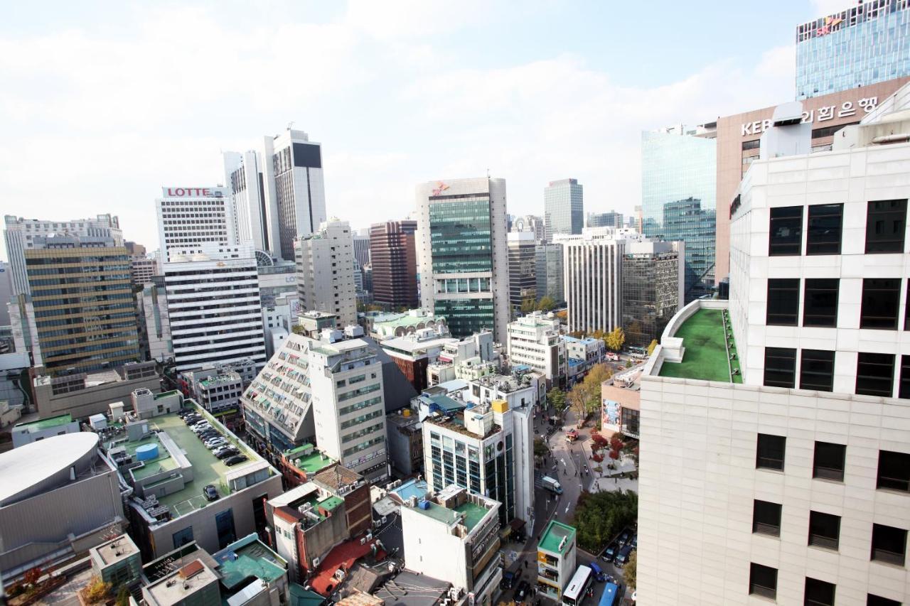 Twin Room with City View