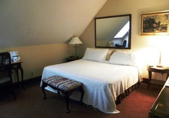 Deluxe King Room,537255657:JPEG