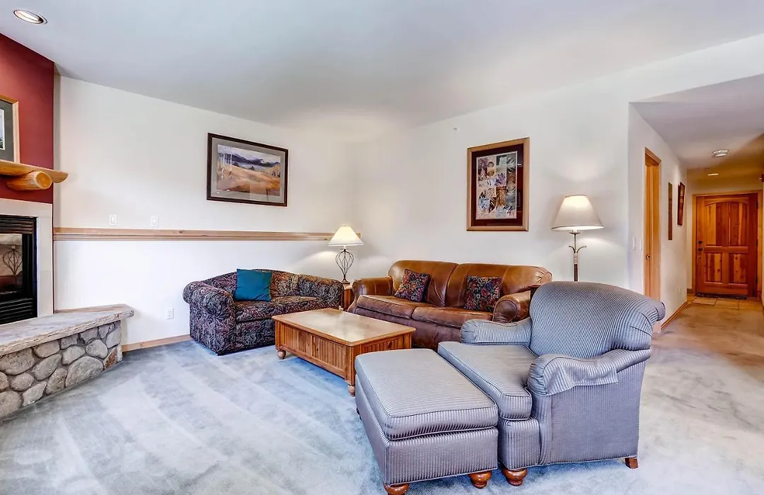 Corral At Breckenridge #103E - Private Hot Tub - Close To Town-1