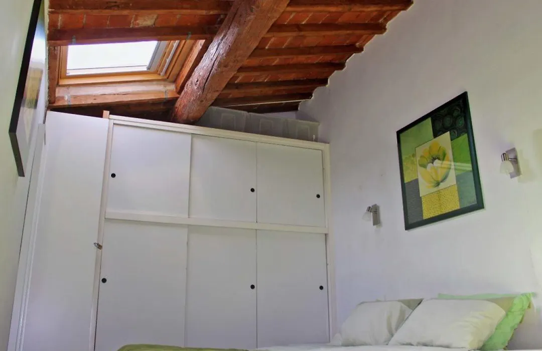 Max Apartments-1